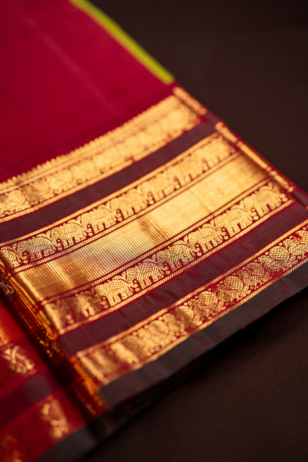 SAREE 42